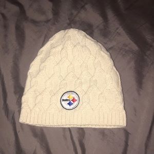 Cream Cable Knit never worn Steelers beanie